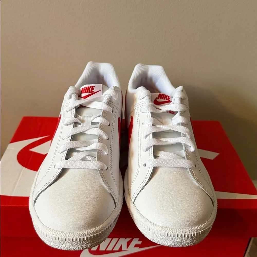 Nike Court Royale University Red 749867-114 Women’s Size 7